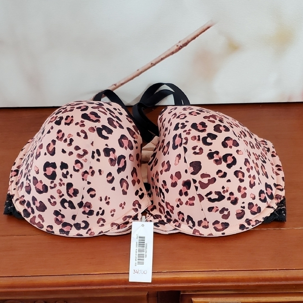 Adore Me Pink and Black Bra - 34DDD
